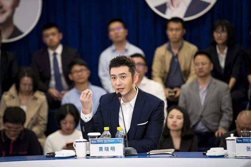金帝集成灶代言人與你一起關注博鰲會議